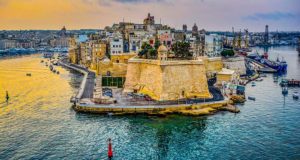 Morar em Malta vale a pena? Descubra custos, costumes e empregos